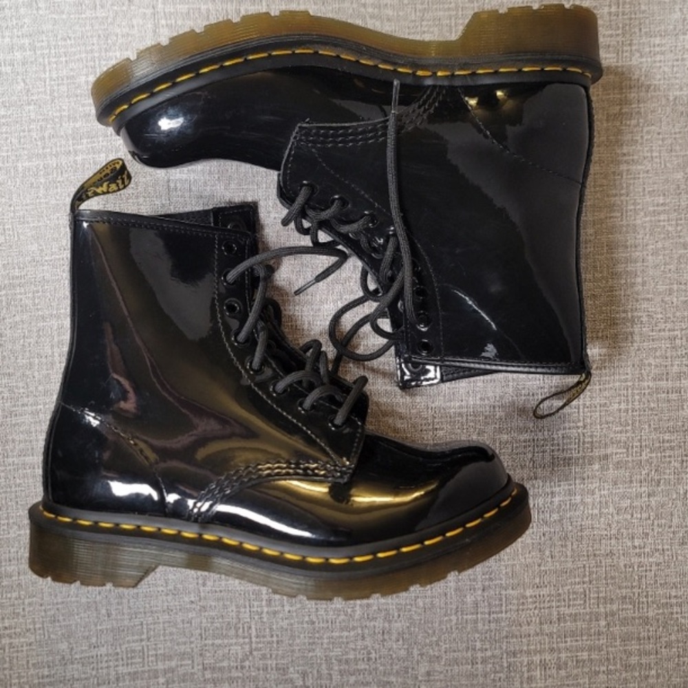 Dr. Martens® 1460 Women's Patent Leather Lace Up Boots. Size 7 UK 5 EU 38 - Picture 10 of 12